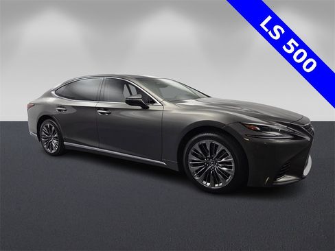Used 2019 Lexus LS 500 image 1