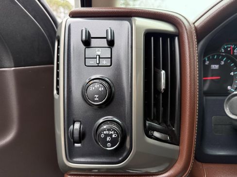 Used 2016 Chevrolet Silverado 3500 High Country w/ Duramax Plus Package image 37