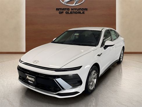 Used 2025 Hyundai Sonata SE image 1