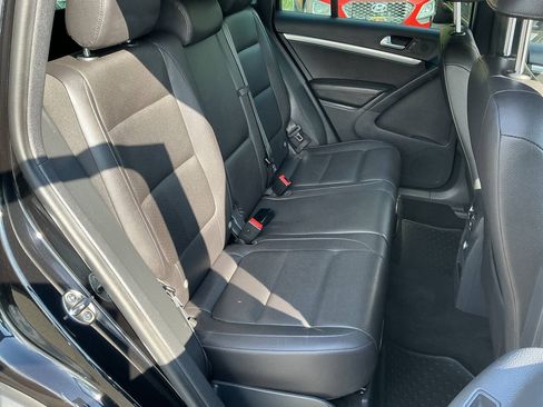Used 2016 Volkswagen Tiguan SE AWD/4WD image 25