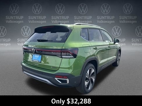 New 2026 Volkswagen Taos SE AWD/4WD image 5