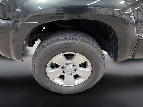 Used 2007 Toyota 4Runner SR5 AWD/4WD image 9