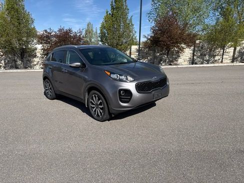 Used 2018 Kia Sportage EX AWD/4WD image 11