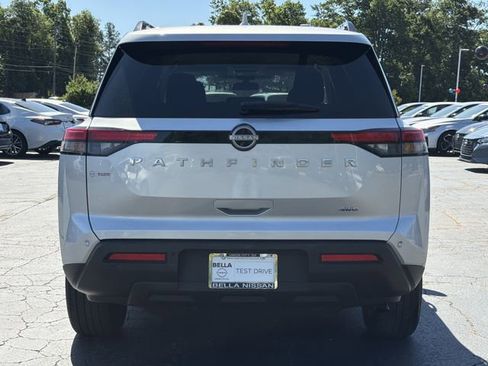 Used 2025 Nissan Pathfinder SV AWD/4WD image 4