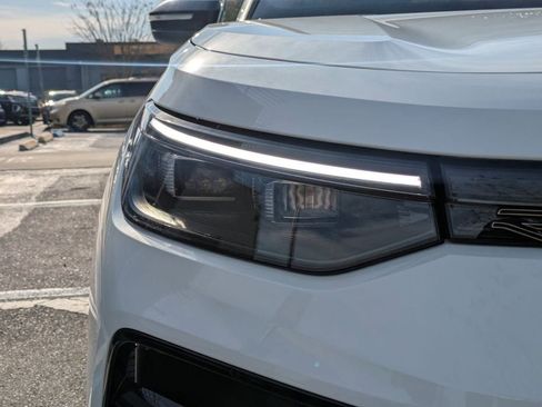 New 2026 Volkswagen Tiguan SE R-Line FWD image 10