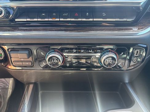 Used 2024 GMC Sierra 1500 Elevation w/ Preferred Package image 11