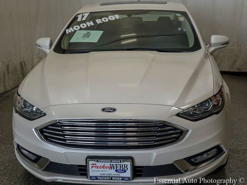 Used 2017 Ford Fusion SE w/ Equipment Group 201A FWD image 7