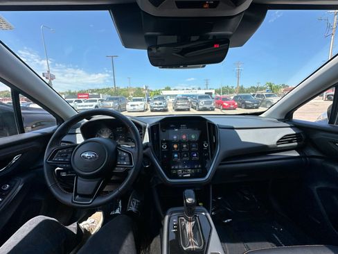 Used 2024 Subaru Crosstrek 2.5i Limited w/ Crosstrek Mirror Package AWD/4WD image 45