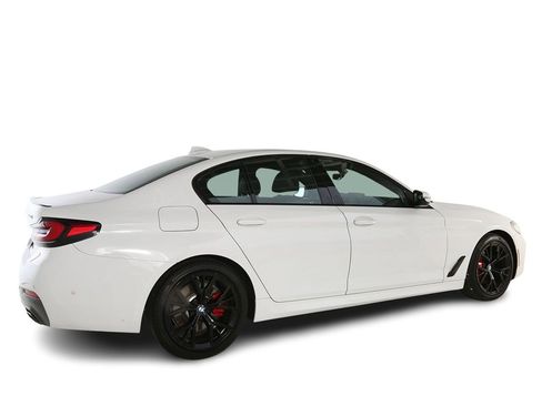 Used 2023 BMW 530i xDrive w/ M Sport Package AWD/4WD image 10