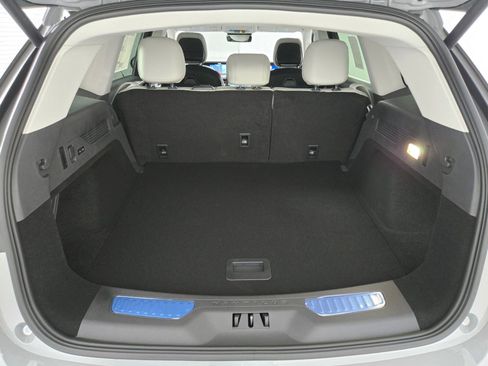 New 2026 Lincoln Nautilus Premier AWD/4WD image 17