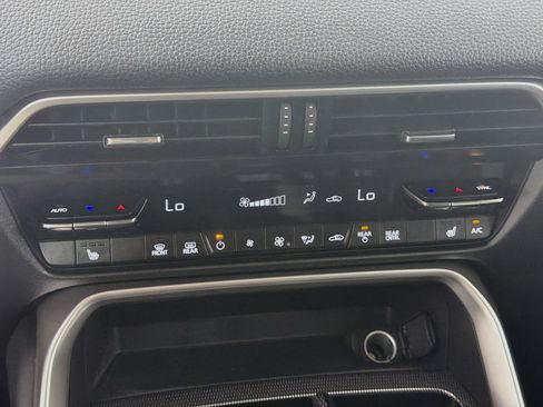 Used 2024 MAZDA CX-90 Plug-In Hybrid w/ Preferred AWD/4WD image 22