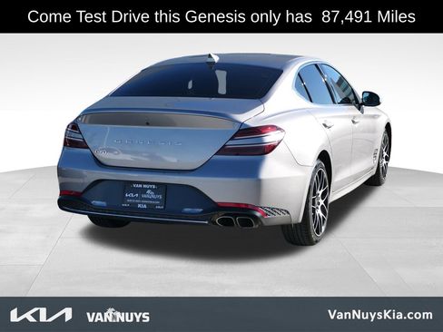 Used 2022 Genesis G70 2.0T image 3