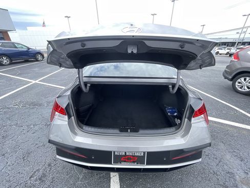 Used 2024 Hyundai Elantra Limited FWD image 26