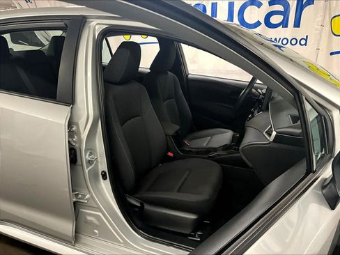 Used 2023 Toyota Corolla LE image 11
