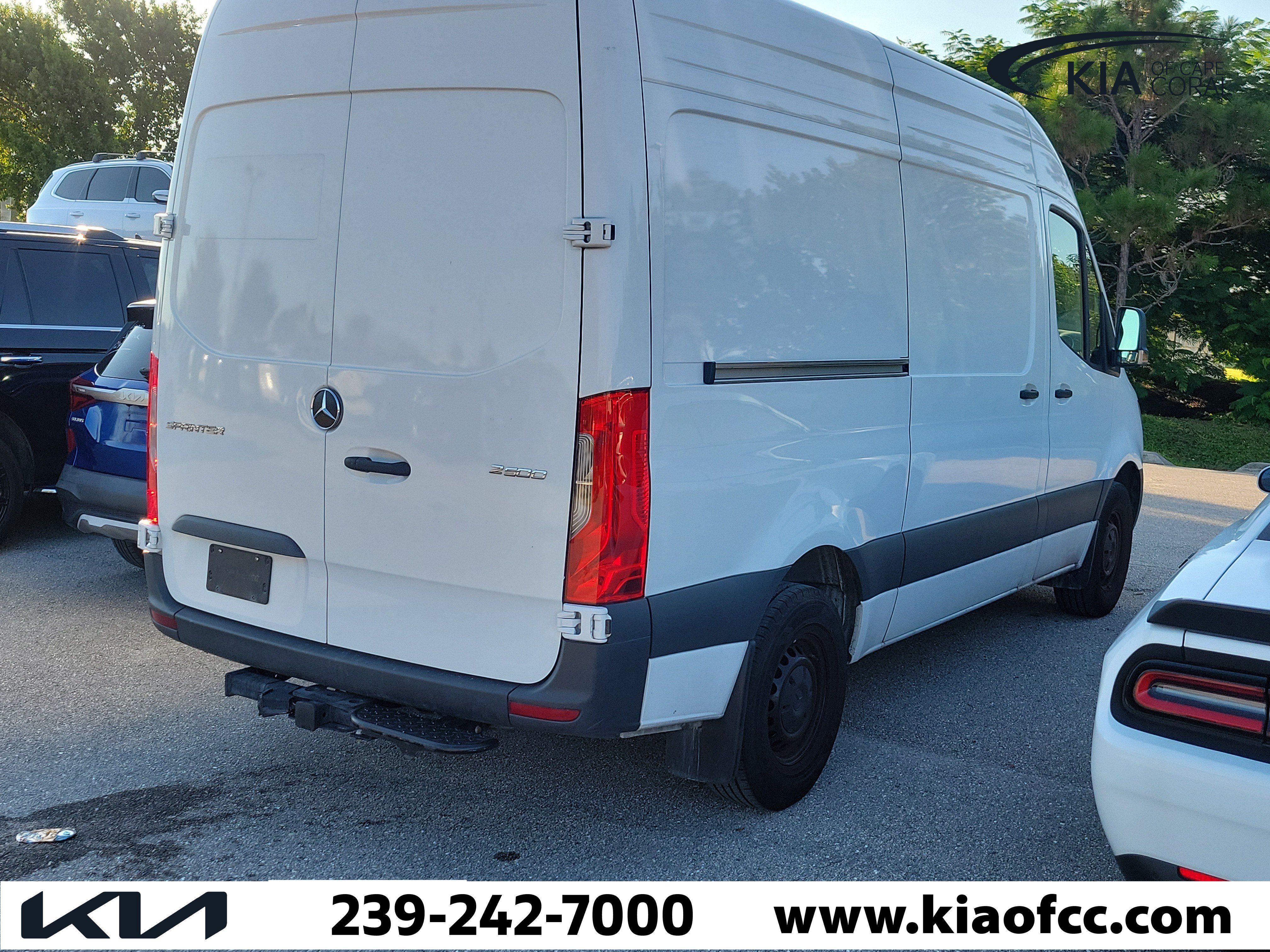 Used 2025 Mercedes-Benz Sprinter 2500 image 6