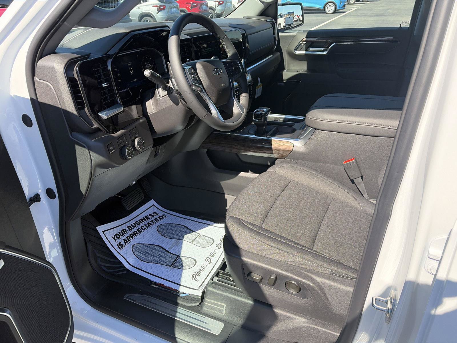 New 2026 Chevrolet Silverado 1500 RST AWD/4WD image 16