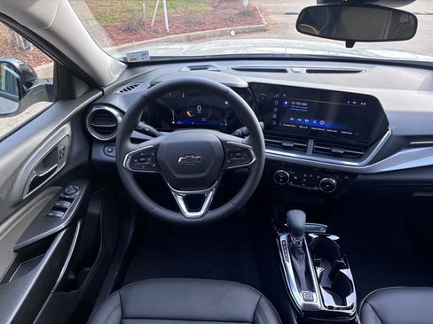 New 2026 Chevrolet Trax ACTIV w/ Driver Confidence Package FWD image 15