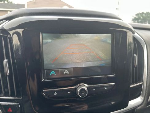 Used 2018 Chevrolet Traverse LS image 28
