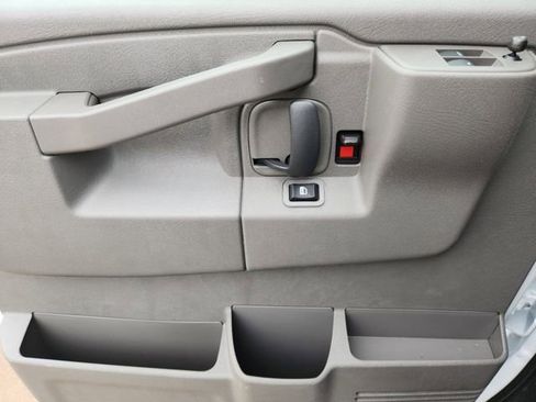 New 2025 Chevrolet Express 2500 w/ Driver Convenience Package image 25