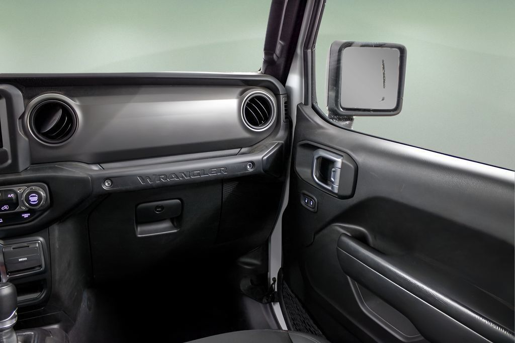 Used 2022 Jeep Wrangler Unlimited Sport AWD/4WD image 18