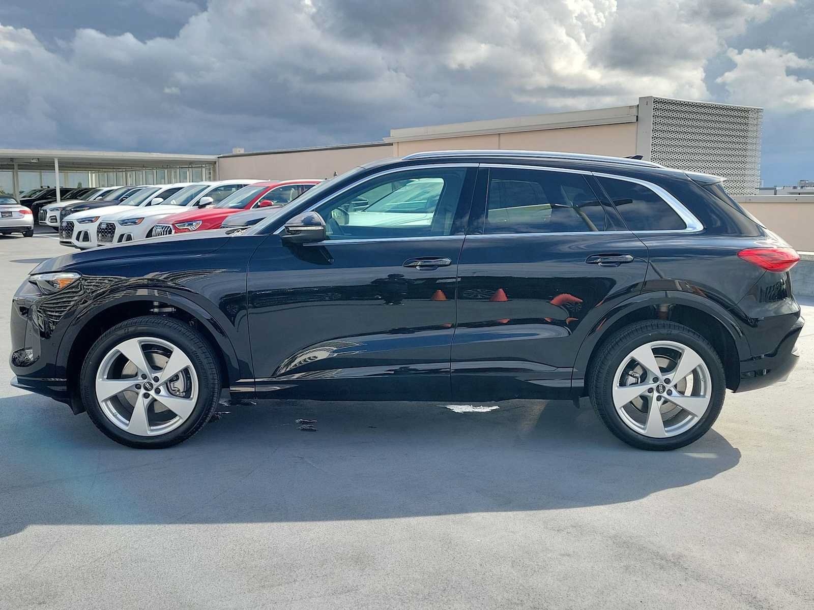 New 2026 Audi Q5 Premium Plus AWD/4WD image 3