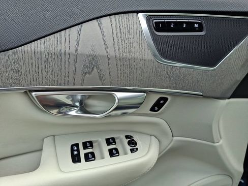 Certified 2025 Volvo XC90 B6 Plus w/ Protection Package Premier AWD/4WD image 14