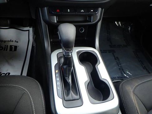 Used 2022 Chevrolet Colorado LT w/ LT Convenience Package image 18