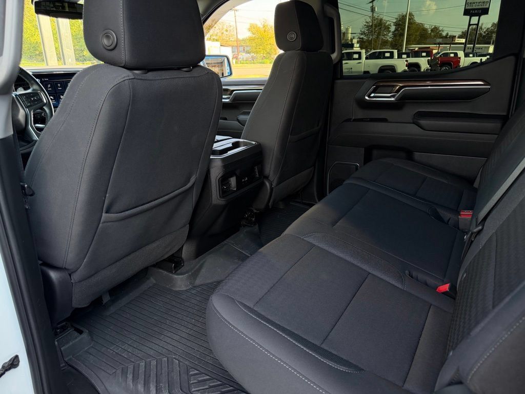 Used 2023 Chevrolet Silverado 1500 RST AWD/4WD image 15