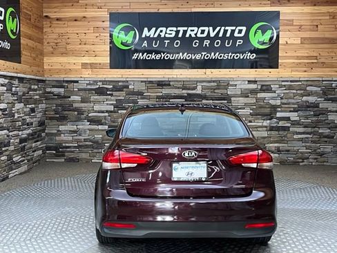Used 2017 Kia Forte LX FWD image 11