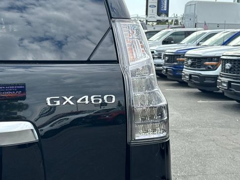 Used 2021 Lexus GX 460 Premium w/ Premium Package AWD/4WD image 17