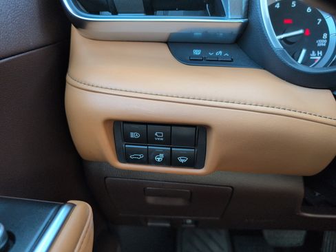 Used 2020 Toyota Highlander Platinum image 18