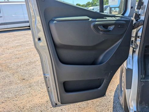 New 2025 Mercedes-Benz Sprinter 2500 image 24