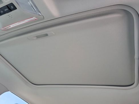 Used 2024 Toyota RAV4 XLE Premium image 26