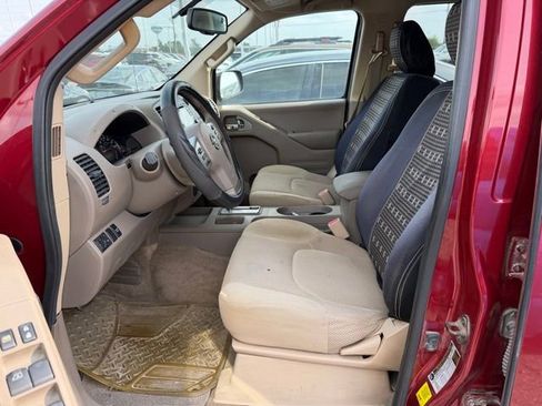 Used 2016 Nissan Frontier SV w/ SV Value Truck Package image 7