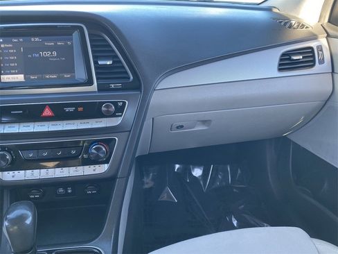 Used 2018 Hyundai Sonata SEL w/ Tech Package 02 image 13