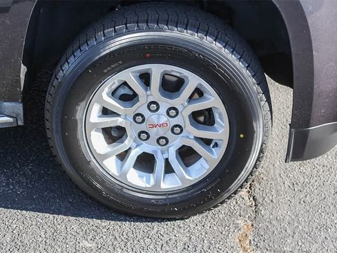 Used 2015 GMC Yukon XL SLE w/ Convenience Package image 13