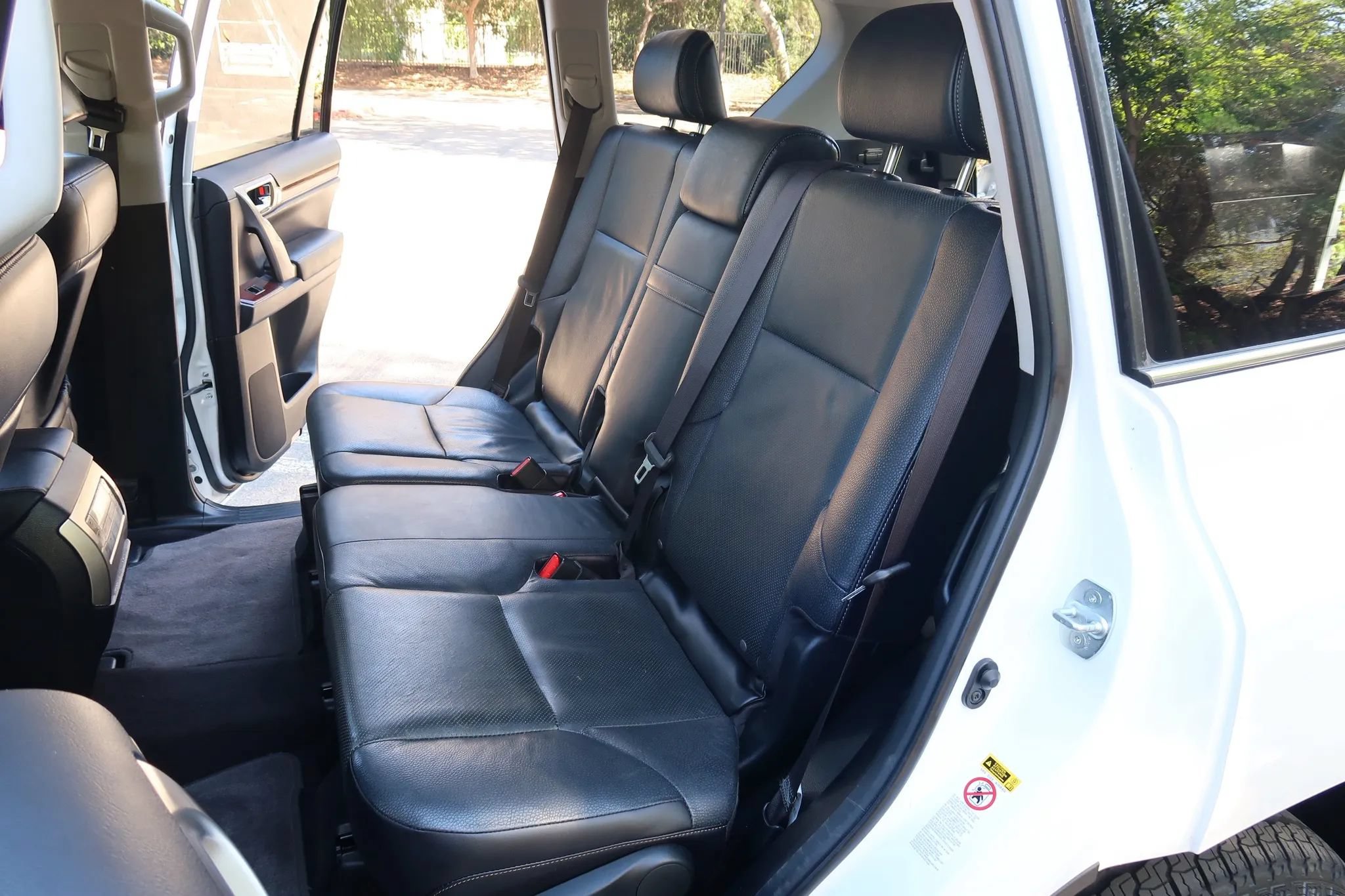 Used 2016 Lexus GX 460 w/ Premium Package AWD/4WD image 14