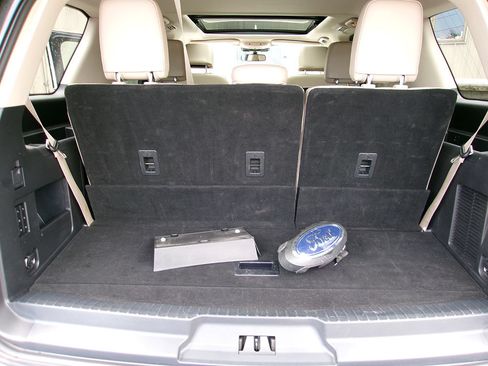 Used 2022 Ford Expedition XLT AWD/4WD image 15