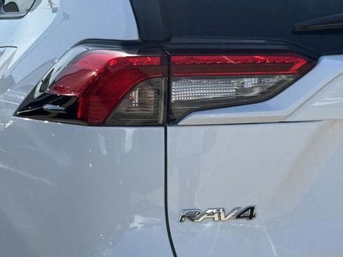 Used 2025 Toyota RAV4 XLE FWD image 6