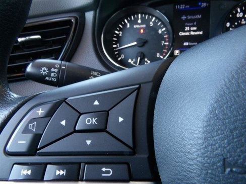 Certified 2022 Nissan Rogue Sport S image 30