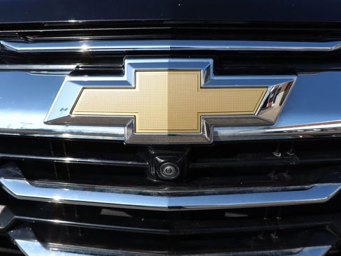 Used 2025 Chevrolet Equinox LT w/ Safety and Technology Package image 6