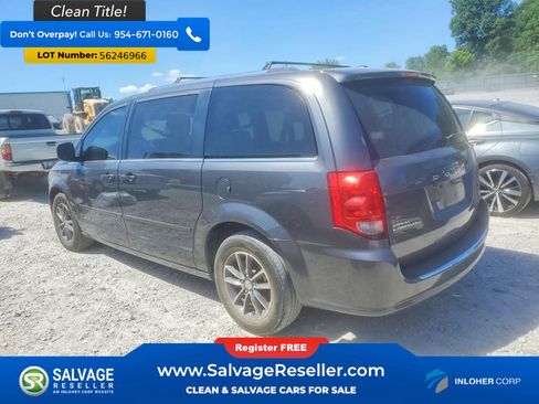 Used 2017 Dodge Grand Caravan SXT FWD image 3