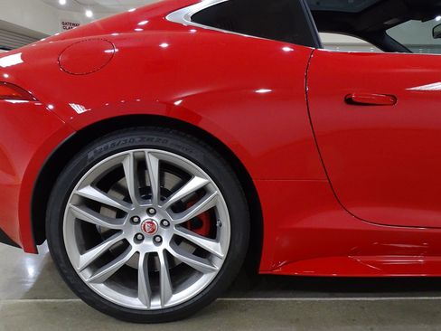 Used 2016 Jaguar F-TYPE R AWD/4WD image 32