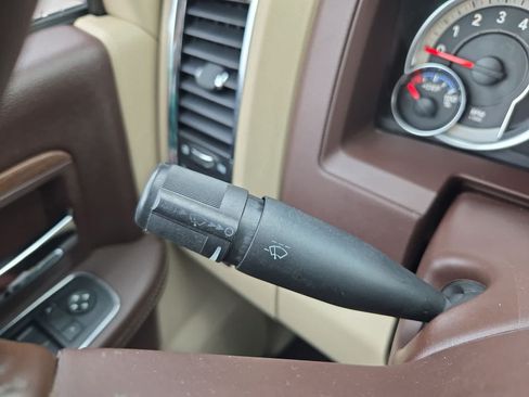 Used 2015 RAM 1500 Laramie w/ Convenience Group RWD image 24