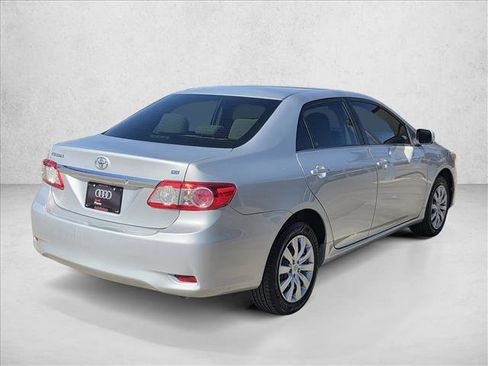 Used 2013 Toyota Corolla LE image 5