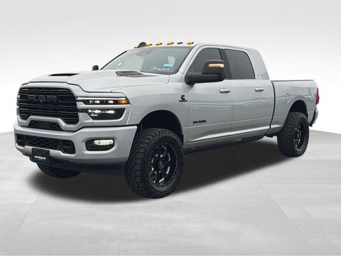 Used 2026 RAM 3500 Laramie AWD/4WD image 2