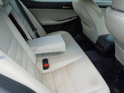 Used 2014 Lexus IS 250 w/ F-Sport Package RWD image 10