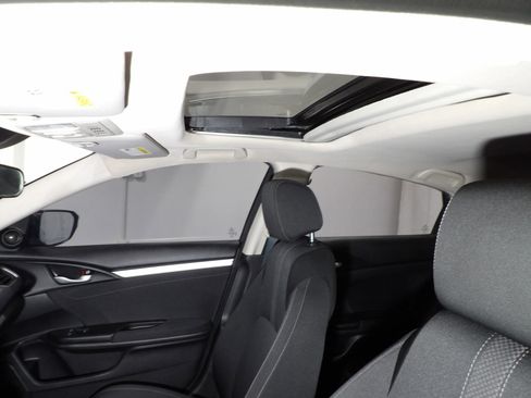 Used 2021 Honda Civic EX image 10