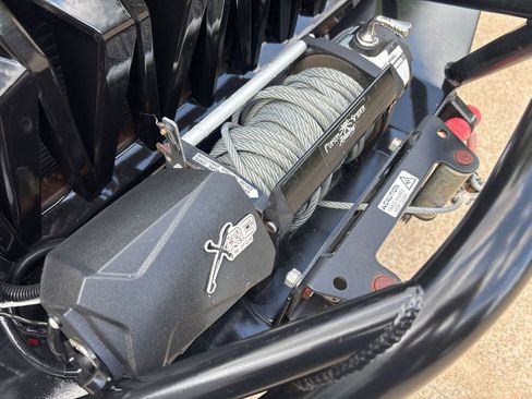 Used 2017 Jeep Wrangler Unlimited Rubicon w/ Connectivity Group image 28