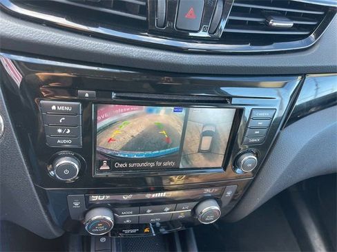 Used 2022 Nissan Rogue Sport SV w/ Technology Package image 15